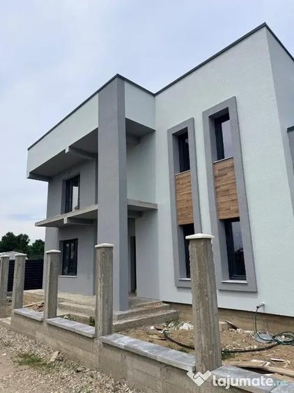 Casă cu 4 camere cu Teren 500 Mp în Ștefănești