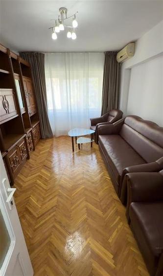 Apartament cu 3 camere decomandat, mobilat în Cug