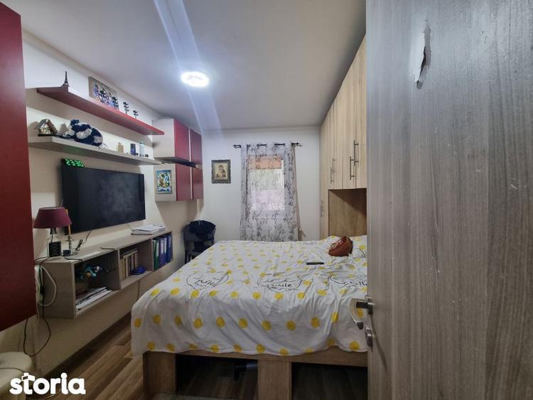 Apartament cu 3 camere decomandat, mobilat în Mioriței