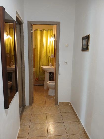 Garsonieră decomandată în Gară