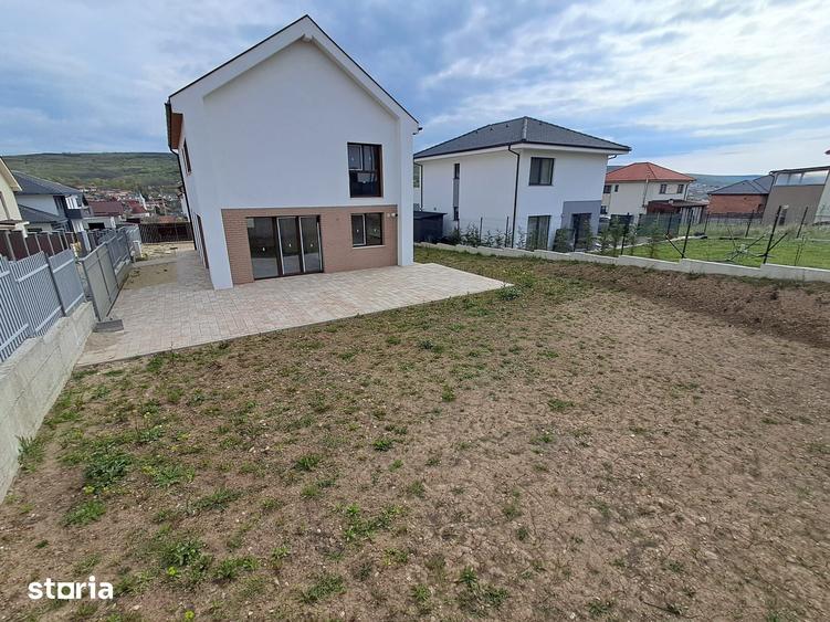 Casă cu 5 camere cu Teren 504 Mp în Chinteni