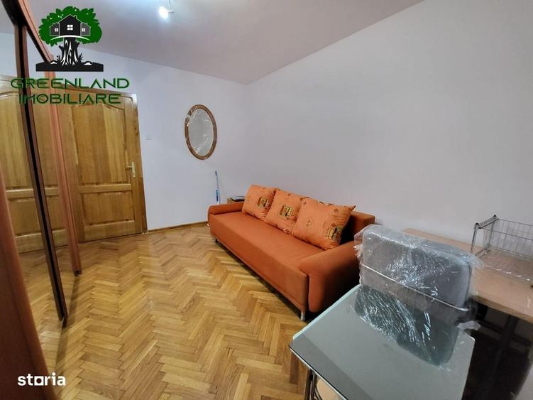 Apartament cu 4 camere decomandat în Copou