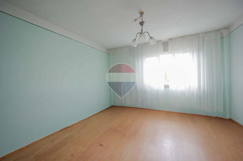 Casă individuală cu 3 camere cu Teren 200 Mp în Nojorid