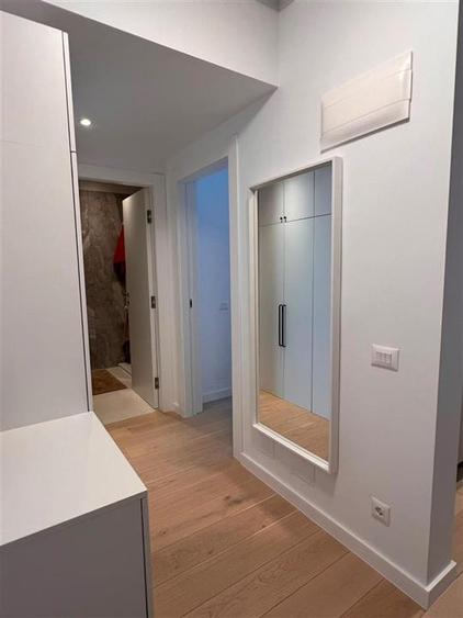 Apartament cu 2 camere semidecomandat, mobilat în Pipera