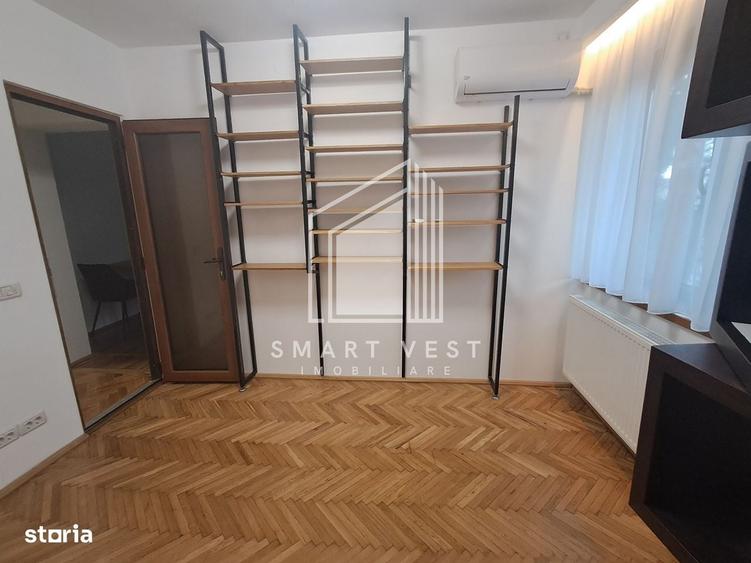 Apartament cu 4 camere semidecomandat în Central
