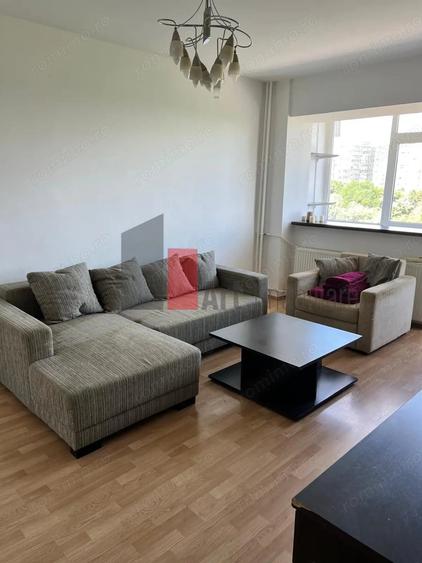 Apartament cu 3 camere decomandat în Colentina