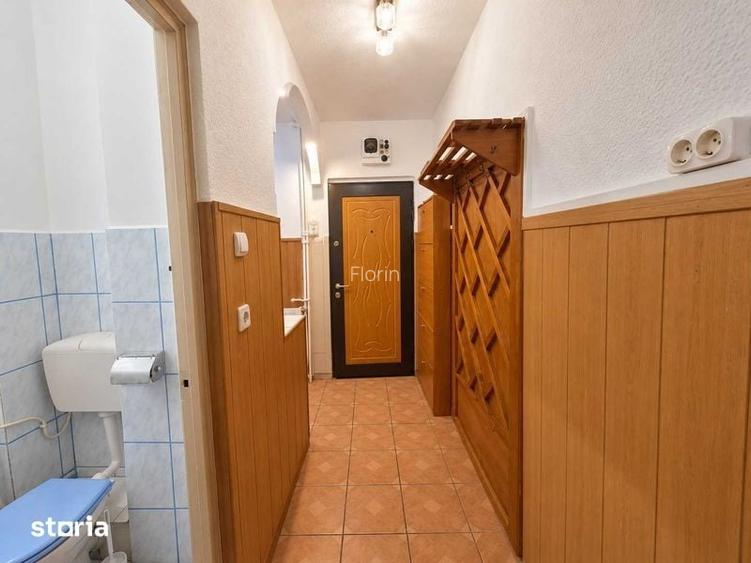 Apartament de vanzare 2 camere Cedonia etaj 1 fara mobilier