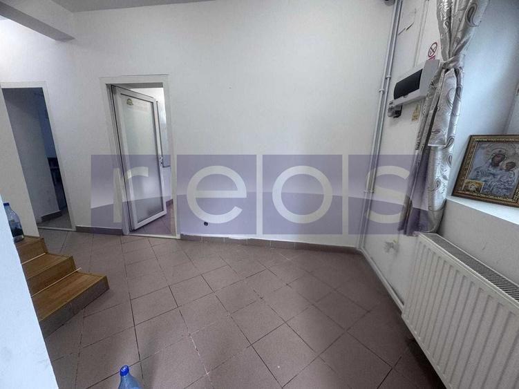 Casă individuală cu 6 camere cu Canalizare în Cotroceni