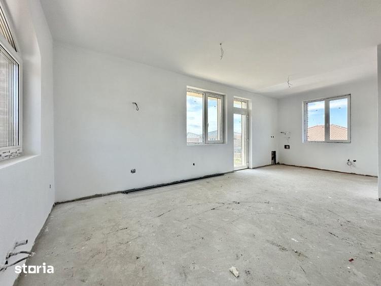 Casă cu 4 camere cu Teren 450 Mp în Apahida