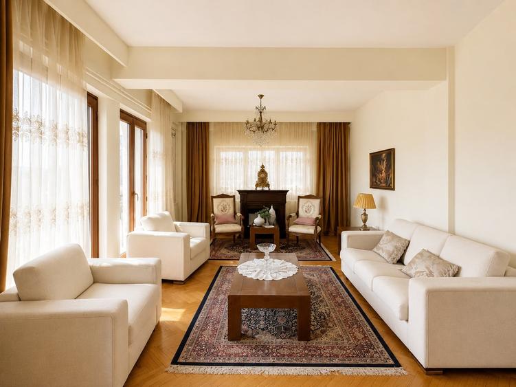 Apartament cu 4 camere decomandat, mobilat în Faleza Nord