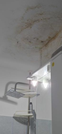 Apartament cu 2 camere nedecomandat în Piața