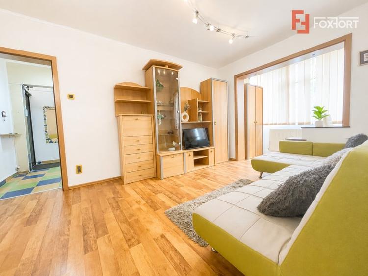 Apartament cu 2 camere semidecomandat, mobilat în Aurel Vlaicu