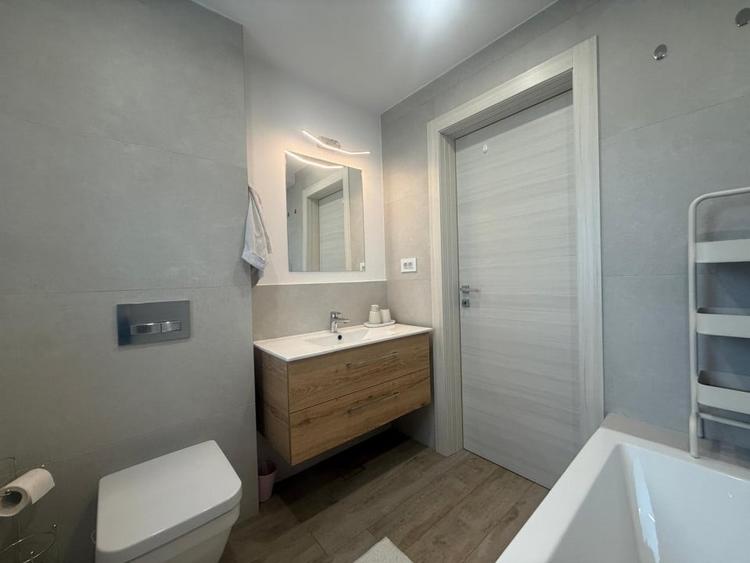 Apartament cu 3 camere decomandat, mobilat în Floreasca