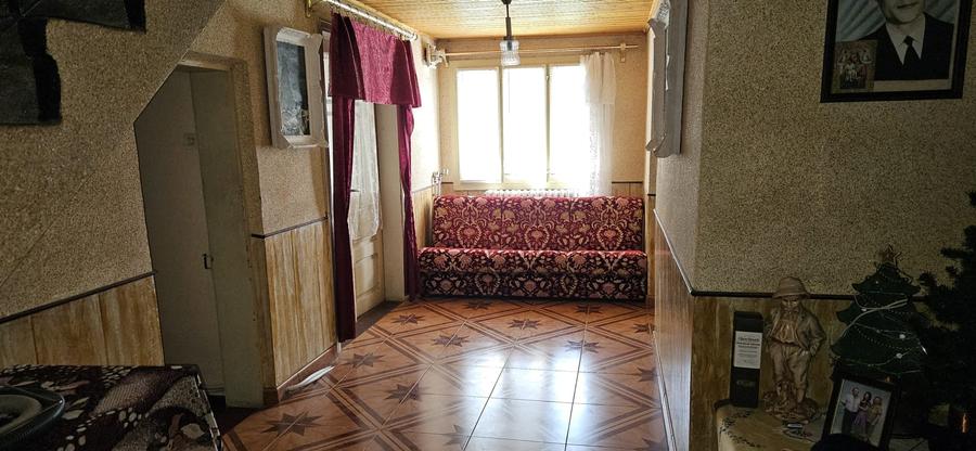 Casă individuală cu 6 camere cu Garaj în Vaduri