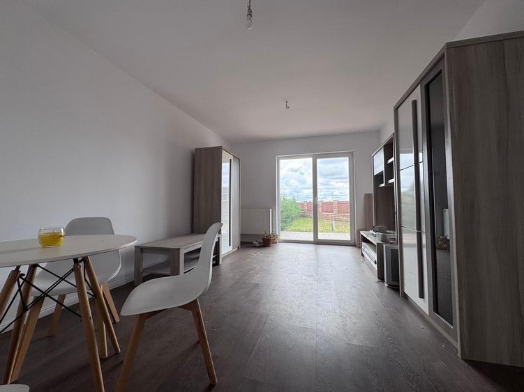 Duplex cu 5 camere cu Canalizare în Moșnița Nouă
