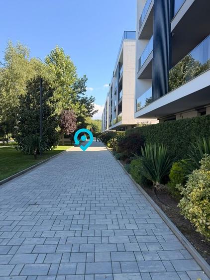 Apartament cu 3 camere, mobilat în Iancu Nicolae