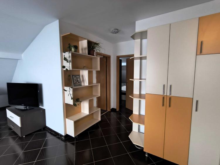 Apartament cu 2 camere decomandat în Exterior Vest