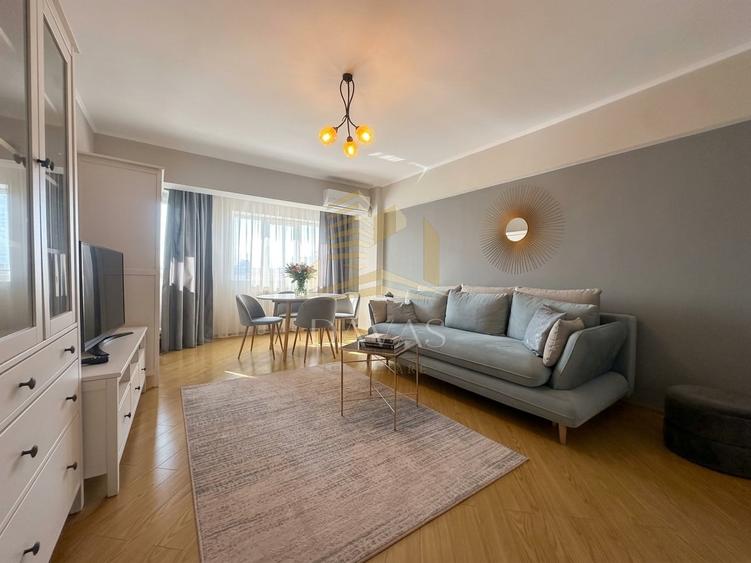 Apartament cu 3 camere decomandat, mobilat în Mărăști