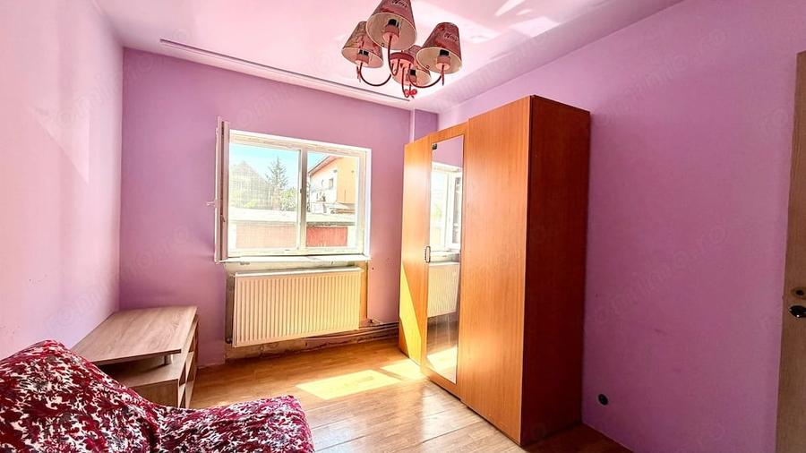 Apartament cu 3 camere decomandat în Între Lacuri