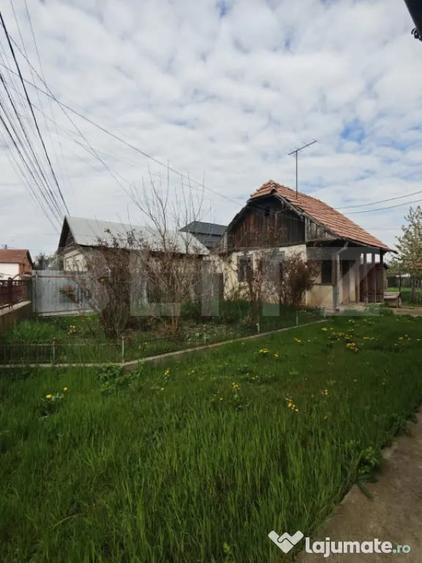 Casă cu 2 camere cu Teren 660 Mp în Mihai Viteazu