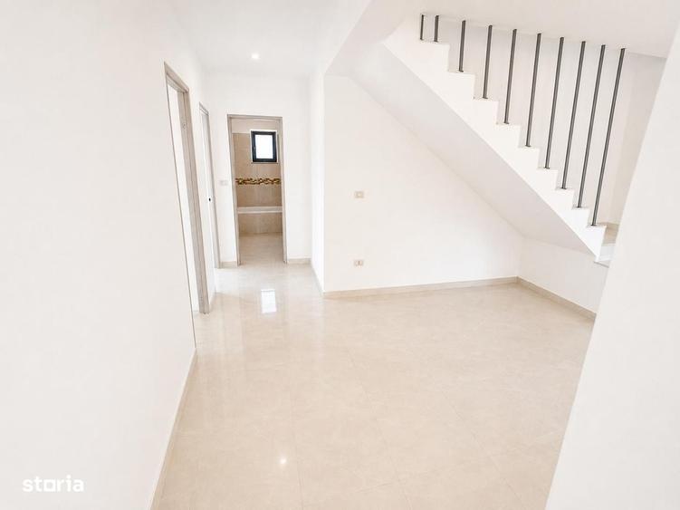 Casă cu 3 camere cu Teren 460 Mp în Miroslava