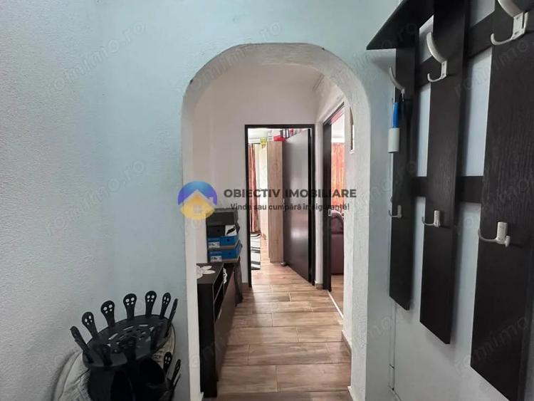 Apartament cu 2 camere decomandat, mobilat în Mărăței