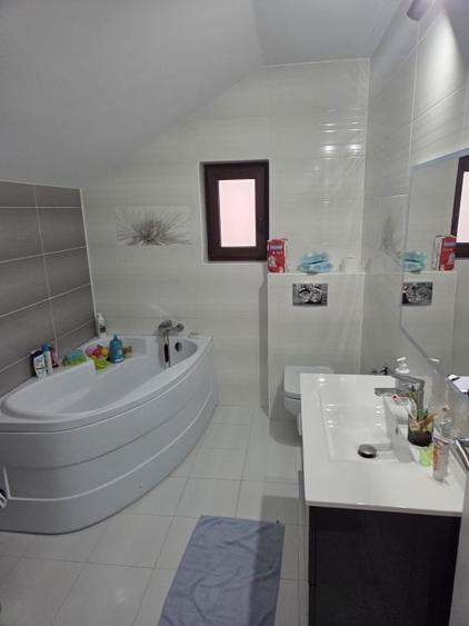 Casă individuală cu 4 camere cu Teren 400 Mp în Cumpăna