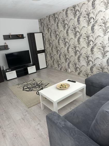 Apartament cu 2 camere decomandat în Crângași
