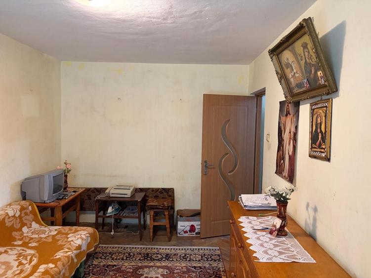 Garsonieră decomandată în Central