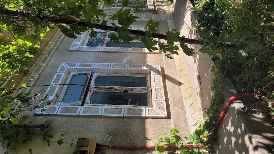 Casă cu Teren 332 Mp în Central
