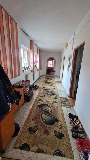 Casă cu 3 camere în Corabia