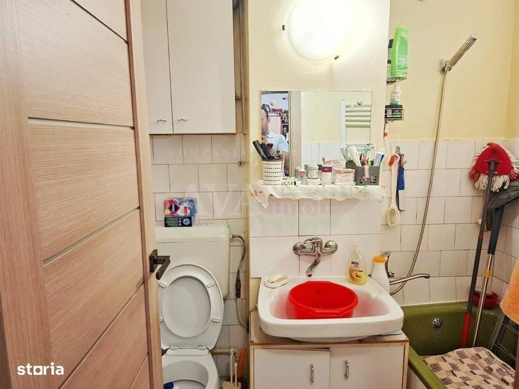 Garsonieră decomandată în Central