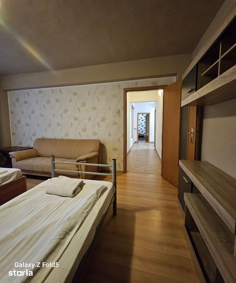 Apartament cu 3 camere decomandat în Nufărul