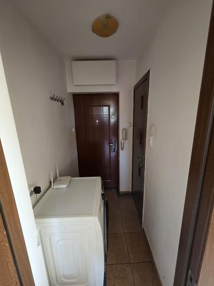 Apartament cu 2 camere nedecomandat în Petru Rareș