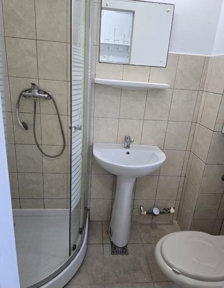 Garsonieră decomandată în Nicolina