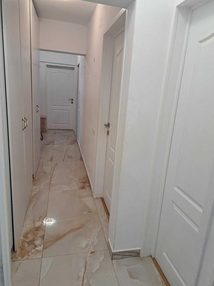 Apartament cu 4 camere decomandat în Pantelimon