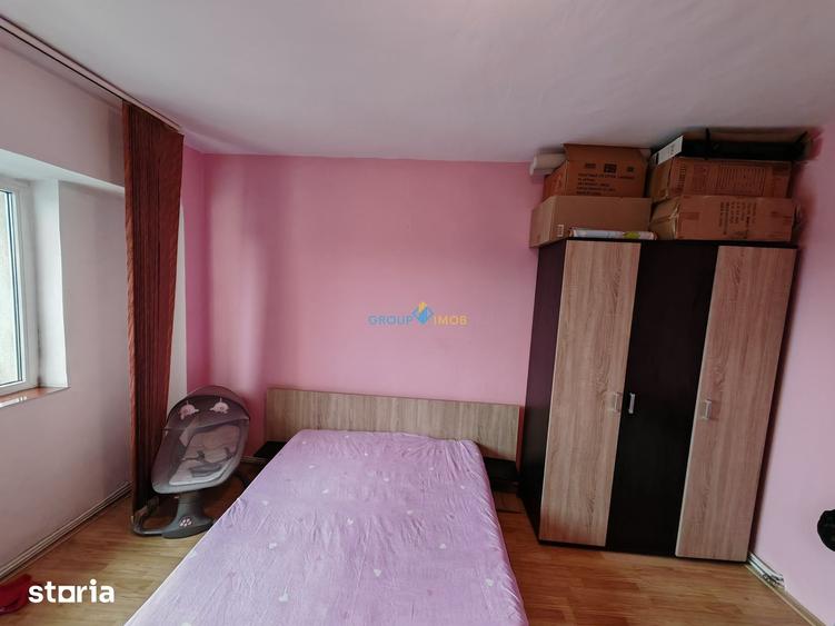 Apartament cu 2 camere decomandat în Banca Națională