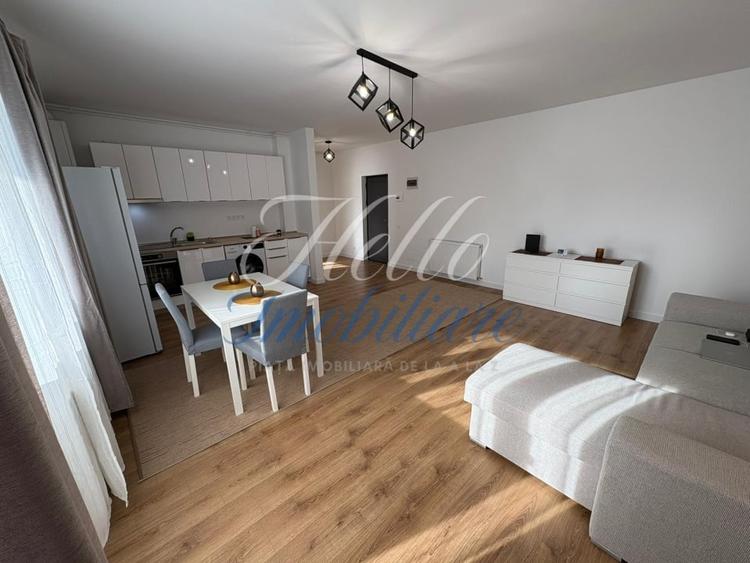 Apartament cu 2 camere semidecomandat în Florești
