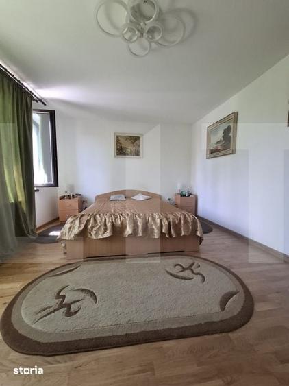 Spațiu comercial, de 240 mp, în Central