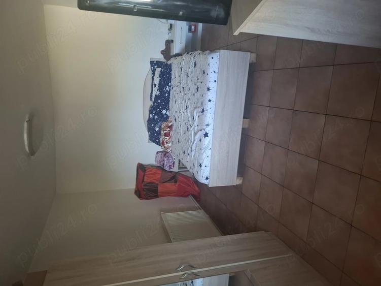 Casă cu 1 camere cu Teren 1800 Mp în Podu Doamnei
