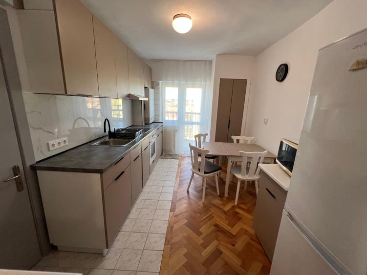 Apartament cu 3 camere în Central