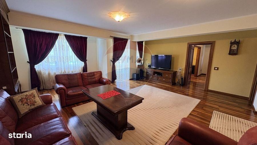 Apartament cu 3 camere în Central