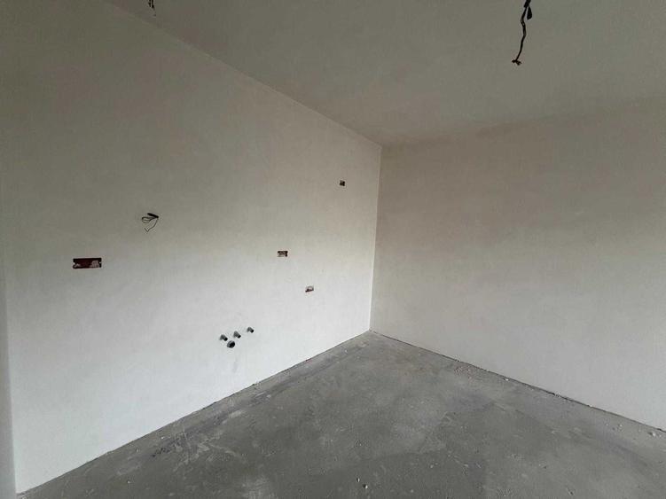 Apartament cu 2 camere decomandat în Faleza Nord