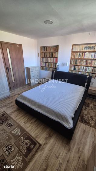 Casă cu 4 camere cu Teren 3350 Mp în Central