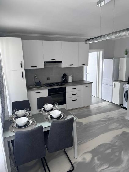 Apartament cu 2 camere decomandat în Florești