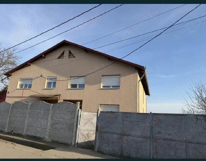 Casă cu Teren 936 Mp în Sântimbru