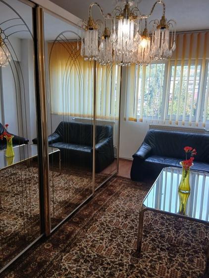 Vand apartament 2 camere comanesti - 6