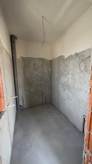 Duplex cu 5 camere cu Canalizare în Sud-Vest