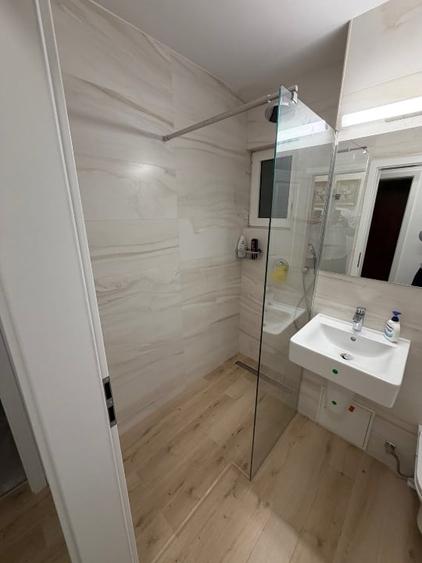 Apartament cu 3 camere, mobilat în Drumul Taberei