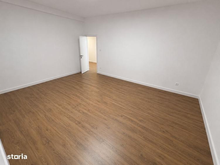 Casă cu 4 camere în Tunari
